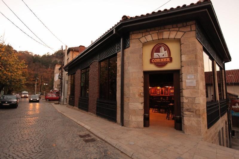 Hotel Kratis Kratovo Екстер'єр фото