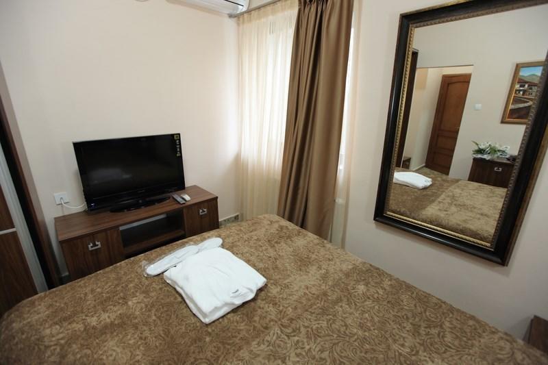 Hotel Kratis Kratovo Номер фото
