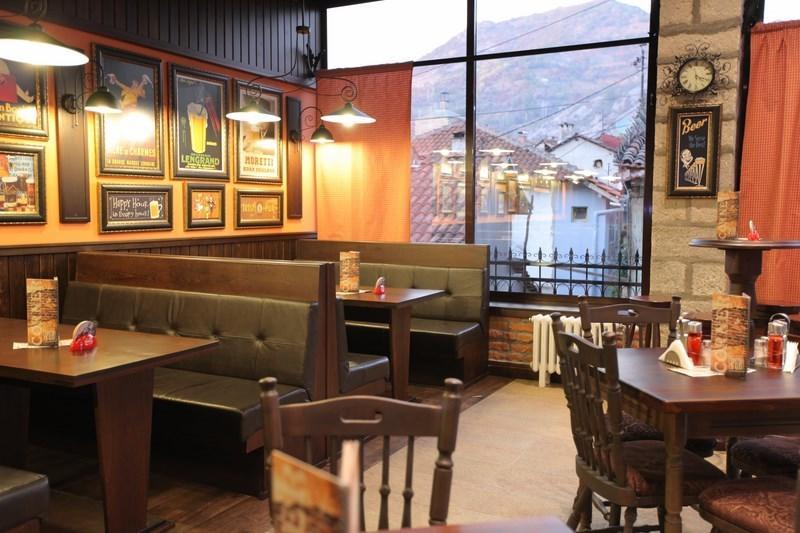 Hotel Kratis Kratovo Екстер'єр фото